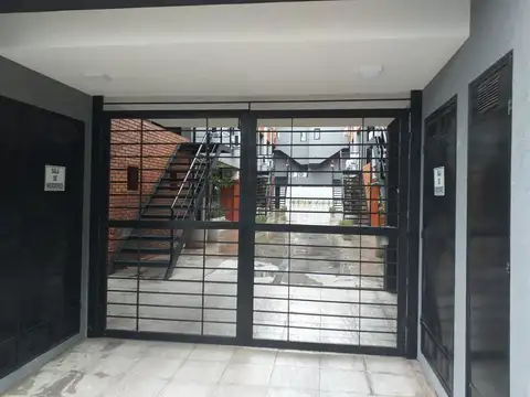 Ayacucho 1600, Piso 1