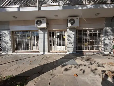 Local Comercial en Alquiler – Gran Potencial en Barracas