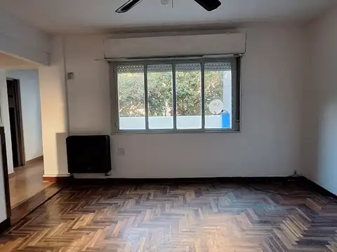 Depto Tipo Casa en Alquiler en Villa del Parque, $ 1.300.000