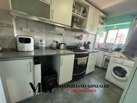 Departamento 4 ambientes con 2 baños