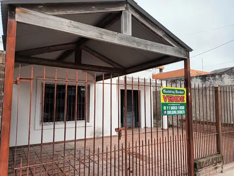 Calle 148 e/ 21 y 22 2100