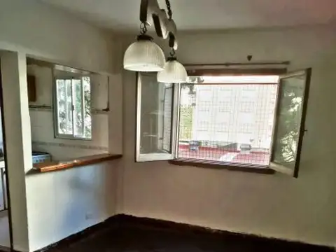 2 Ambientes | Venta | Villa Urquiza | Luminoso | A Refaccionar | Precio Negociable