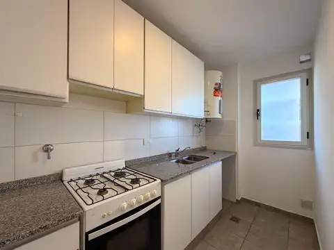 Departamento en Alquiler en Abasto, $ 530.000