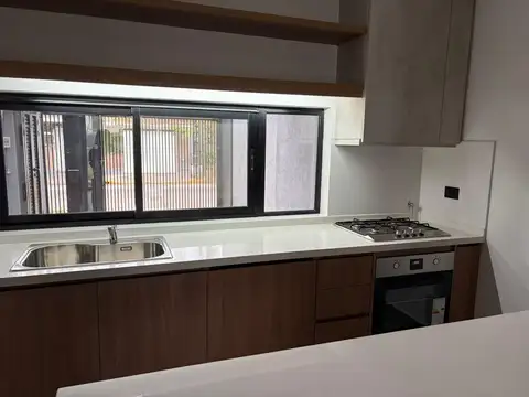 Depto Tipo Casa 4 ambientes con 2 baños