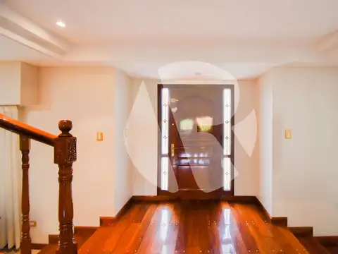 Casa en Venta en Castelar, USD 459.000