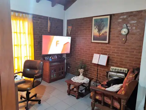 OPORTUNIDAD VENTA CASA + DEPTO LOTE PROPIO 443 M2