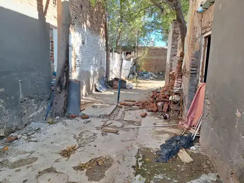 VENTA CASA A REFACCIONAR EN BARRIO TIRO FEDERAL