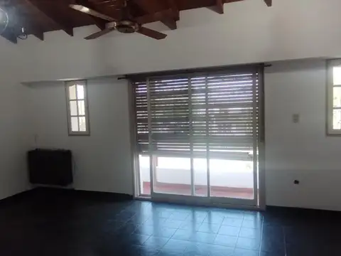 Departamento en Alquiler de 4 ambientes
