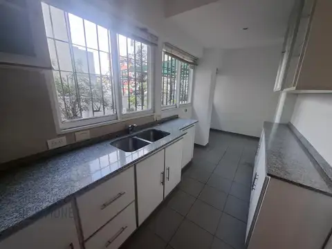 Departamento en Alquiler de 3 dormitorios