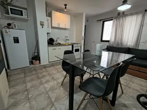 Departamento en Alquiler en Guemes, $ 590.000