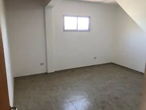 ALQUILO (OV LAGOS 2900) 2 DORMITORIOS $600.000 LATZINA 2882 ACEPTAMOS GARANTIAS LABORALES