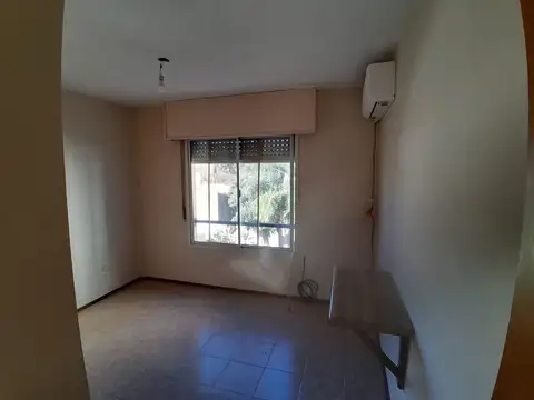 Departamento en Alquiler en Echesortu, $ 350.000
