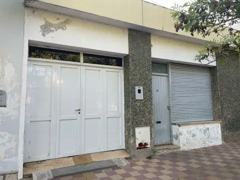 VENTA/CASA/SOBRE AVENIDA/CENTRO/SUNCHALES