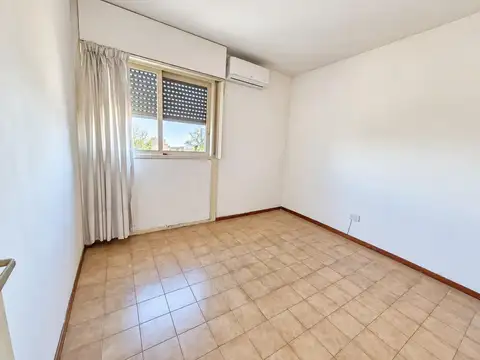 Departamento en Venta en Ciudad Jardín del Palomar, USD 120.000