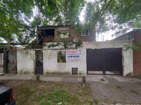 DOS CASAS A REFACCIONAR