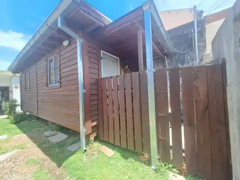 OPORTUNIDAD AJUSTAMOS PRECIO VENTA LOCAL con 2 CASAS ESCOBAR CENTRO PARRILLA PILETA JARDIN QUINCHO