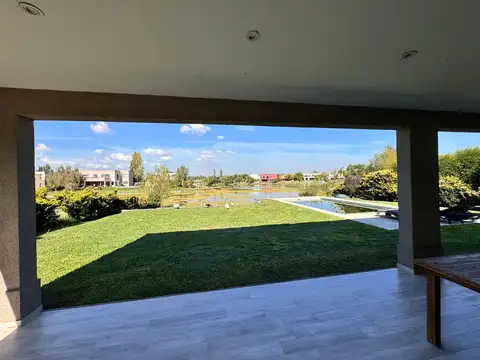 Casa  en Venta en San Marco, Villanueva, Tigre