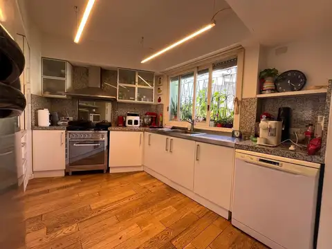 VENTA PH 2 AMB 120 M2, BELGRANO - 1ER X ESCALERA