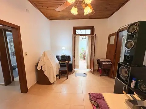 Depto Tipo Casa 4 ambientes con 2 baños