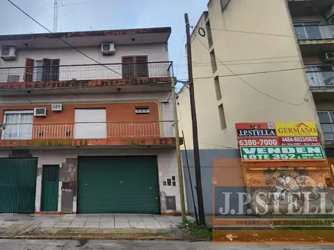 Local, Galpón y 2 Dptos de 4 amb y 1 amb 808 m² - Todo en Block - S.Justo (Ctro)