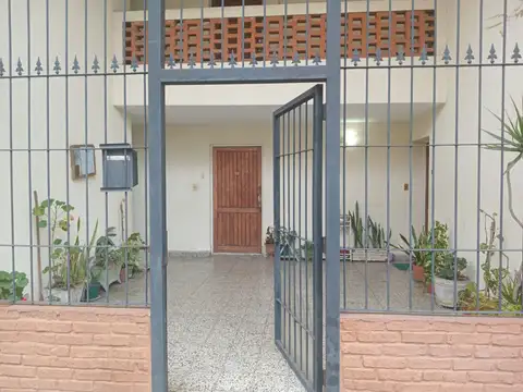 VENTA MONOBLOCK EN SAN ANDRES, ZONA PLAZA ALEM, JUMBO