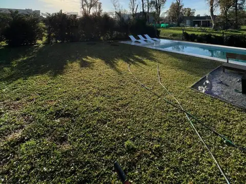 Casa en Venta en Pilar del Este - Santa Elena, USD 375.000