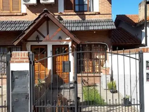 Casa - Venta - Argentina, La Matanza - PEREYRA 700