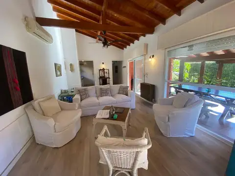 Venta Casa 5 ambientes Indio Cua