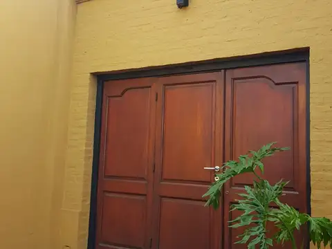 Casa en Alquiler en Temperley, $ 1.700.000