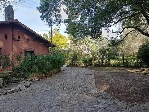 Importante quinta con terreno de 5.000m2.