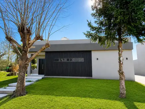 Casa Venta Country Campo Chico 5 ambientes con pileta