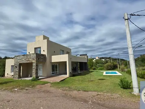 El 100