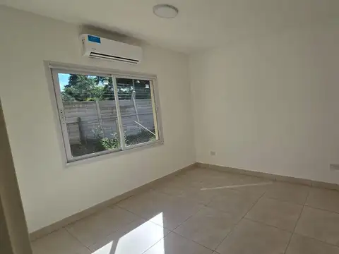 Departamento en Alquiler en Countries y Barrios Cerrados en Manzanares, USD 650