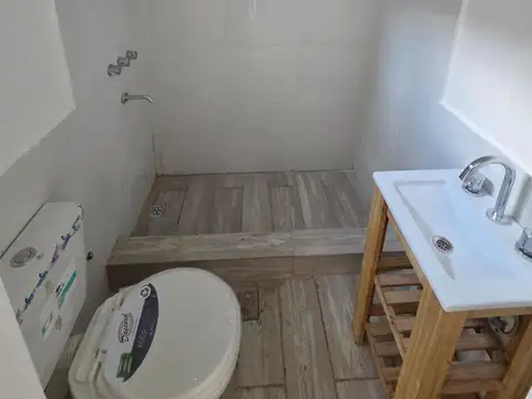 Depto Tipo Casa 2 ambientes con 1 baño