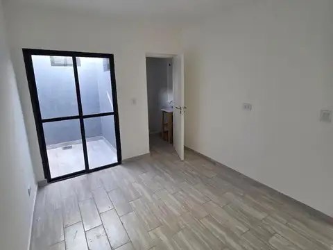 Depto Tipo Casa en Venta de 2 ambientes