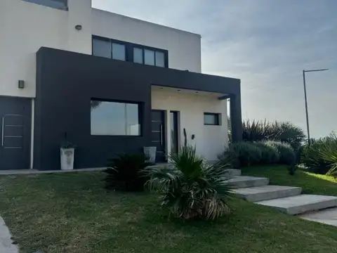 Venta casa 5 ambientes en Horizontes al Sur - Canning