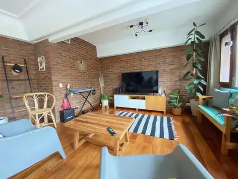 Departamento 4 ambientes con 2 baños