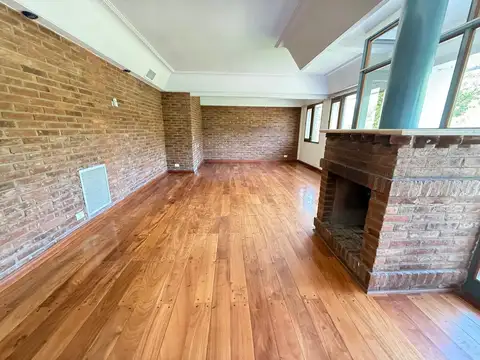 Departamento en  alquiler de 4 ambientes con 2 cocheras