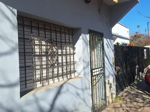 VENDE CASA 3 AMB con DEPTO de 2 amb - LOMA HERMOSA-APTO CREDITO-