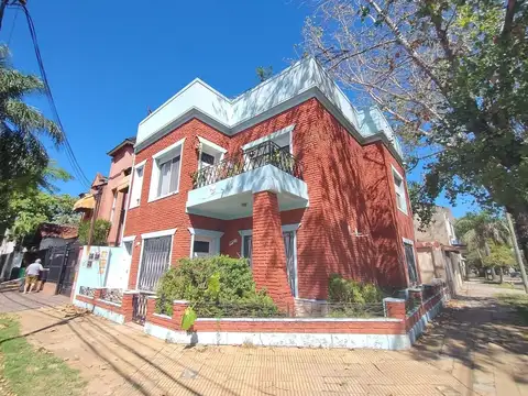 PH TIPO CASA 3 AMB VILLA BALLESTER CENTRO CON PATIO + 2 AMB