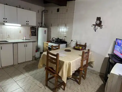 Casa en venta - 2 Dormitorios 1 Baño - La Plata