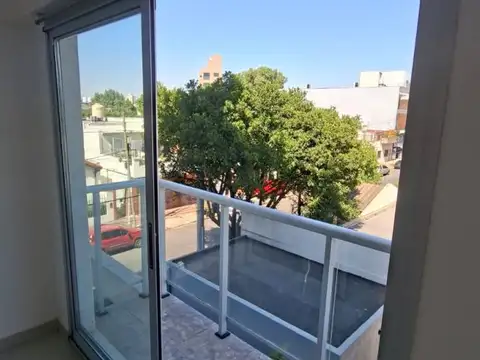 DEPARTAMENTO 2 AMBIENTES C/BALCON 
