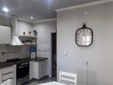 Depto Tipo Casa 4 ambientes con 1 baño