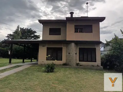Casa en venta - 3 Dormitorios 1 Baño - Miramar