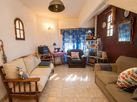 Casa en Venta con 1 cochera