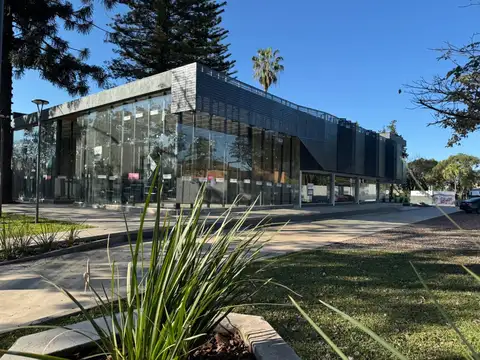 Oficina alquiler Plaza Aconquija