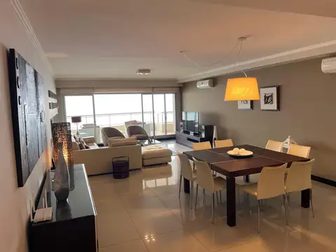 Departamento en Playa Brava