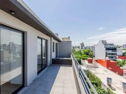 VENTA. A ESTRENAR. Apto crédito. APTO PROFESIONAL. 3 AMBIENTES. BALCÓN TERRAZA. COCHERA. VILLA...
