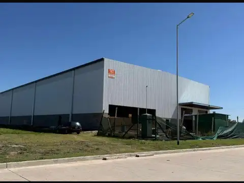 Oportunidad NAVE INDUSTRIAL A ESTRENAR