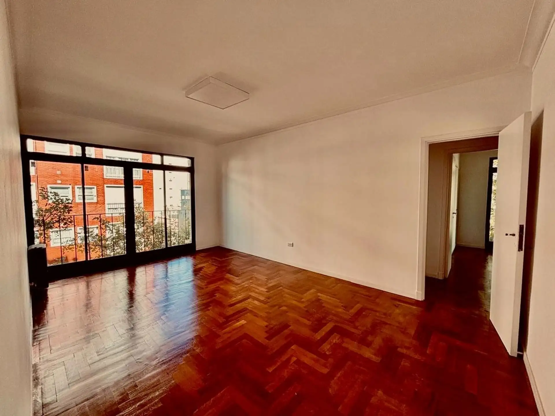 Depto 3 amb con dependencia, 70m² — Centro